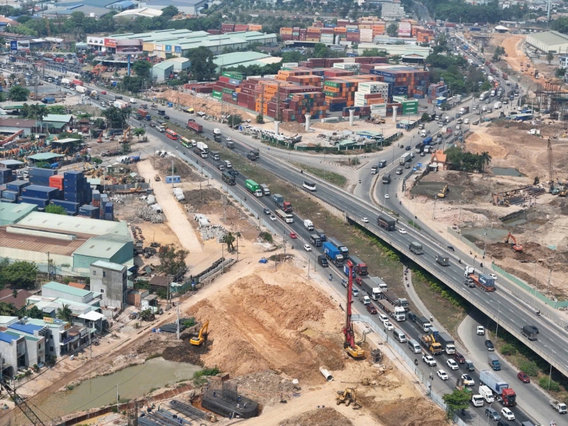 Nút giao Tân Vạn